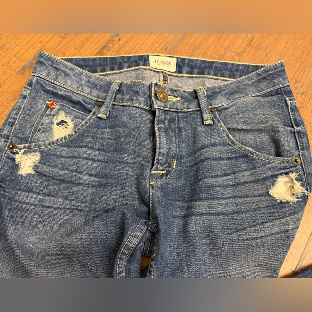 Hudson distressed straight leg cuffed woman’s jeans size 24. - Picture 4 of 10